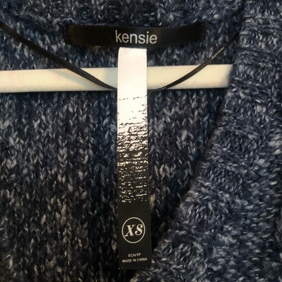 Looks great! Oversized crop Kensie knit sweater! - Picture 3 of 5